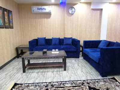 A PRIME LOCATION 1 BED FLAT FOR SALE IN AA BLOCK SECTOR D BAHRIA TOWN LAHORE