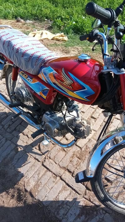 bilkull new h 300km use h