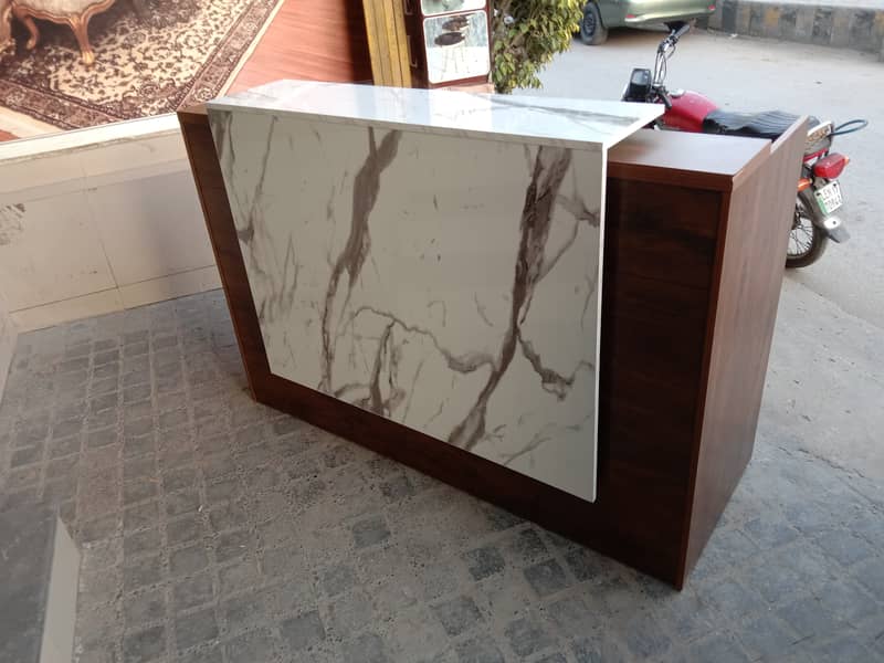 Reception Table | Counter Table 15