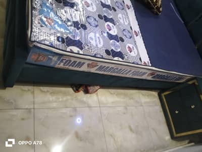 Dimont Foam sath han brand new han use nai hawa