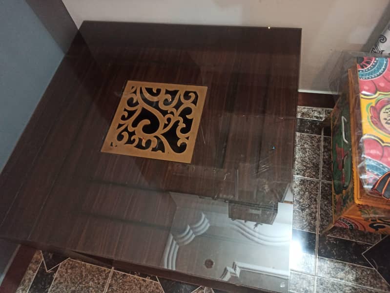 2 & 3 seater sofa set with table 5