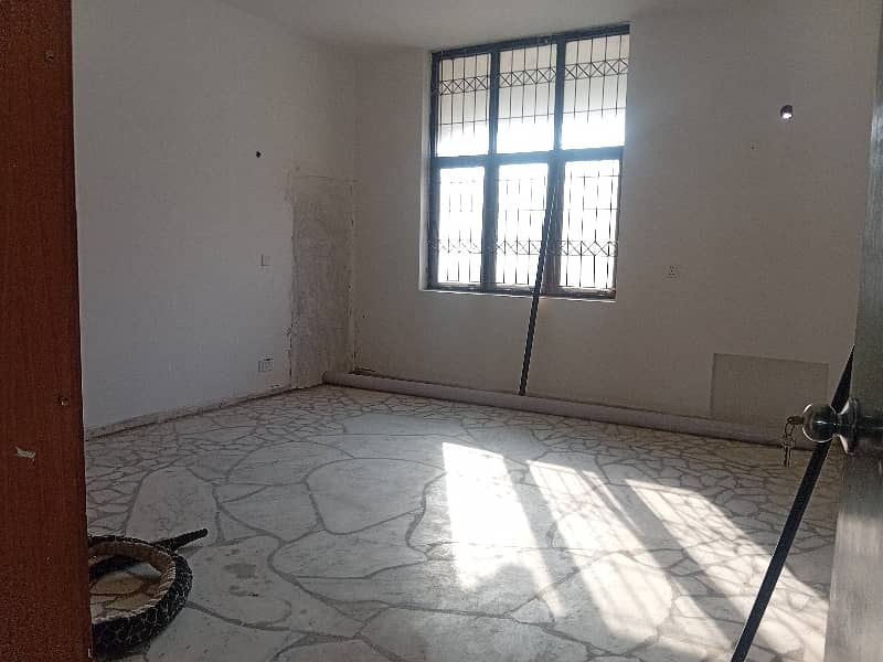 LOWER PORTION FOR RENT 14