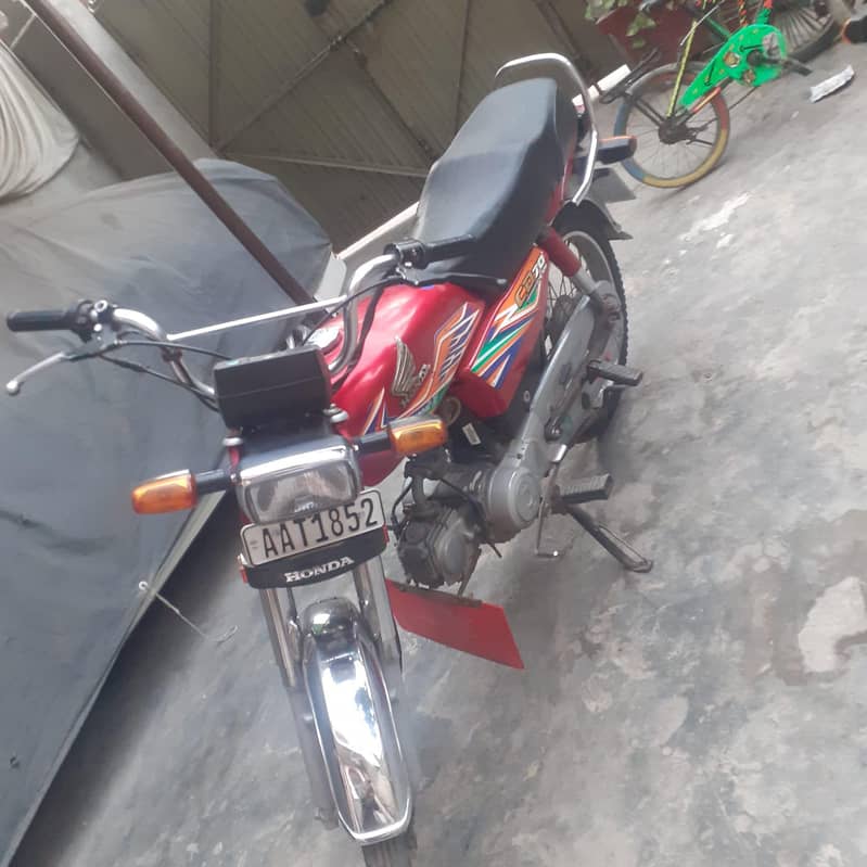 Honda cd 70 4