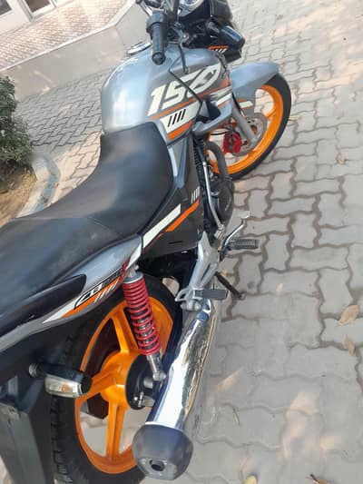 honda cb 150f sapecial edition first hand first oner  look new