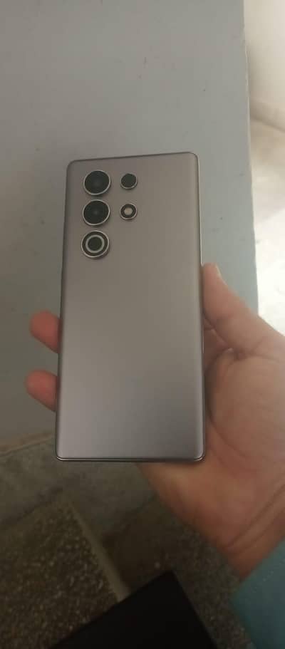 itel s25ultra 12/256 10/9 condition 6months warranty whit box+charger