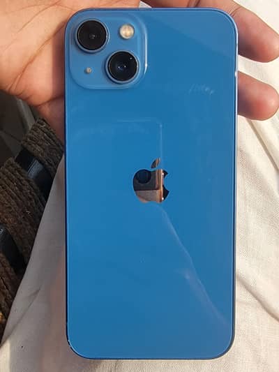 Apple iPhone 13