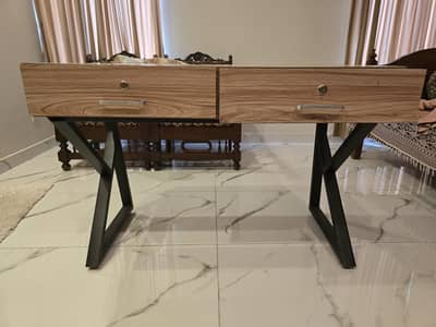 Computer/Laptop Table /Study Table