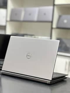 Dell Vostro 5510 - i7 11370H - 16gb ram - Iris Graphics Sleek Laptop