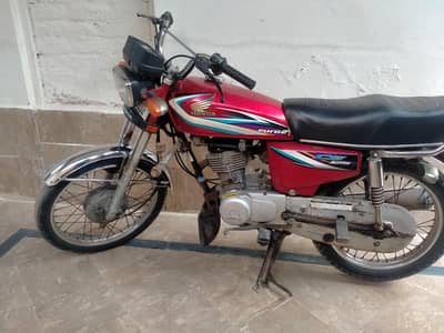 Honda cg 125 ( 2015)