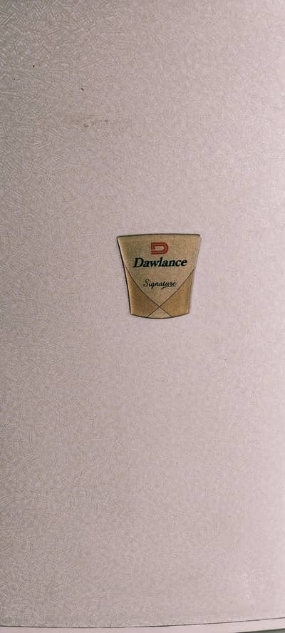 dawlance fridge full size bilkul okay German compressor genuine gas
