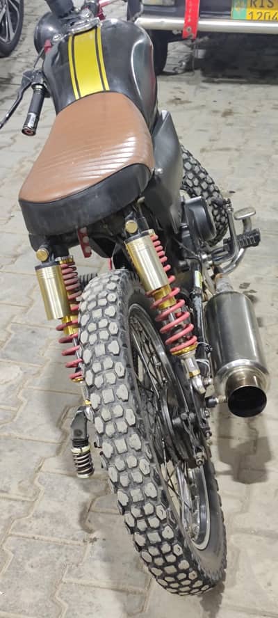 united 70 convert into caferacer