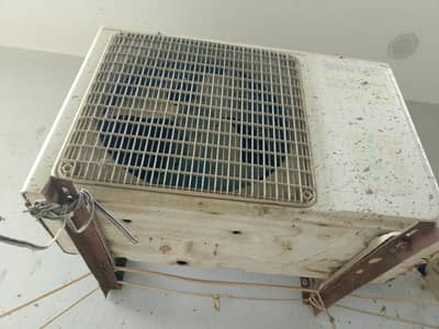 Used Orint A. C 1.5 Ton  Sale iin working Condition Ahsanabad