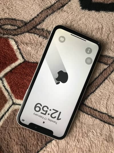 I phone Xr 64GB