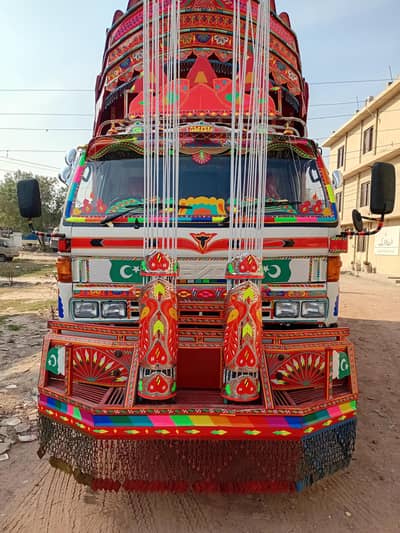 MAZDA 3500 6 NUTI 18 FT