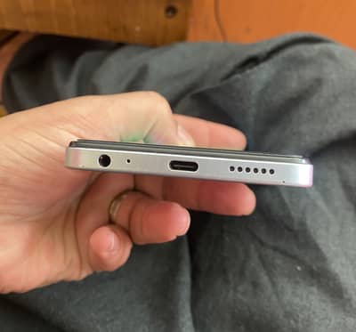 Infinix smart 8  4/64 new phone no open