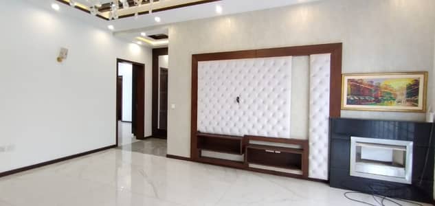 KANAL FULL HOUSE NEAR TO MARKET