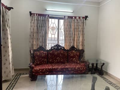 FULLY FURNISHED UPPER PORTION AVAILABLE FOR RENT F-11/1 ISLAMABAD