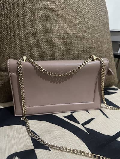 Prive Roma Crossbody Bag Tea Pink Color with chain strap