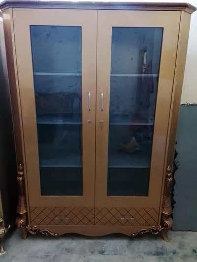 Royal crockery wardrobe