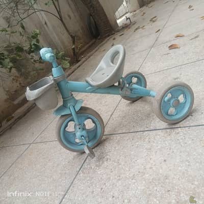 kids used imported tricycle in good condition