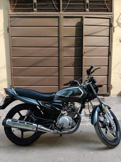 Yamaha yb125z DX