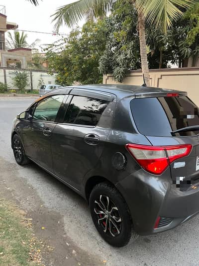 Toyota Vitz 1.0 safety addition