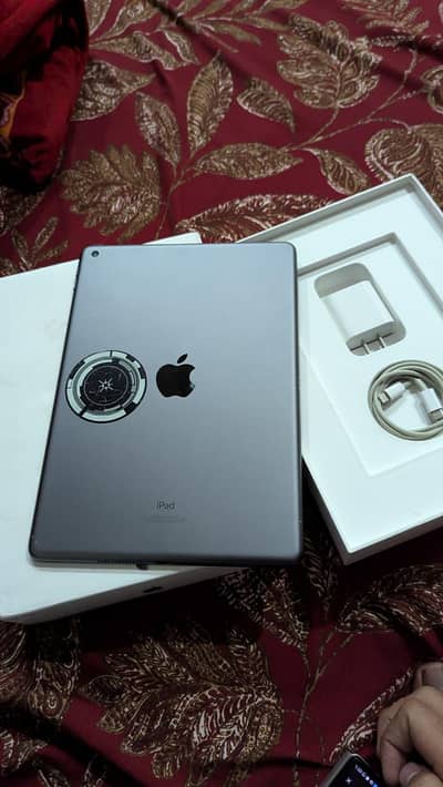ipad 9 Generation 256gb With and Orignal charger 95% Battery Health