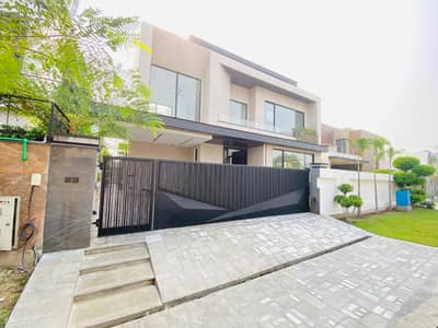 BRAND NEW MODERN HOME IN DHA PHASE 8 EX PARK VIEW
