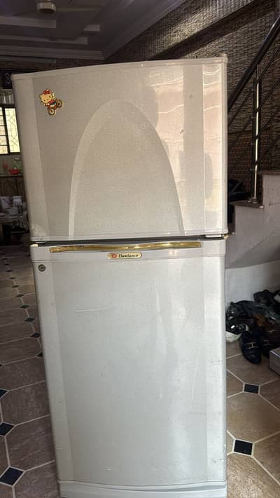 Medium size dawlance. Fridge
