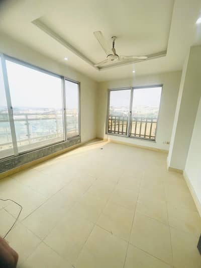 1bed office space available for rent in bahria town phase 4 Civic centre well maintained office building