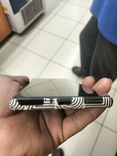 Tecno common 30s ram 8+8/256 box charger available