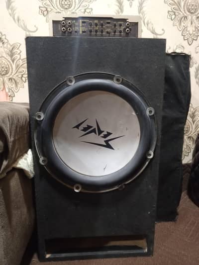 4channel amplifier with woofer and speakers