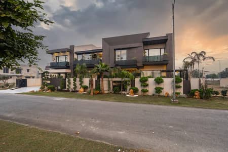 FULLY FURNISHED 2 KANAL ELEGANT AND BRAND NEW SUPER HOT LOCATED BUNGALOW IS AVAILABLE IN THE BEST BLOCK OF DHA LAHORE.