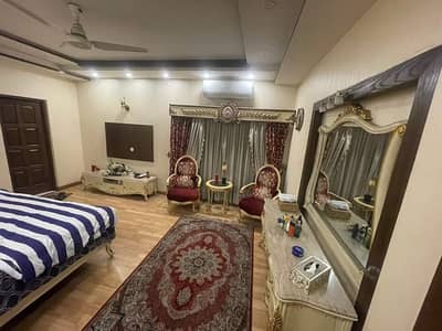 1 Kanal Well Maintained Modern Bungalow For Sale In Phase 2