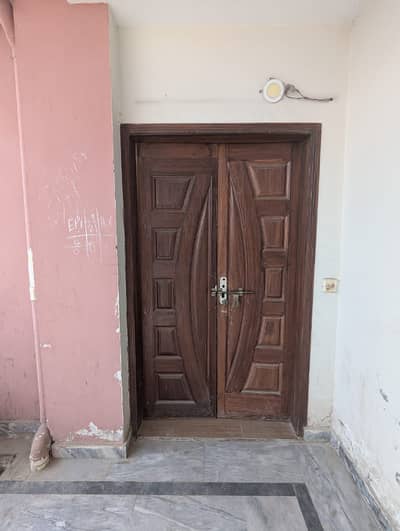 Flat for rent in soan garden