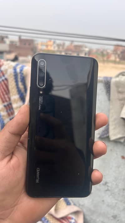 huawie y9s (6. ram,128. storage)