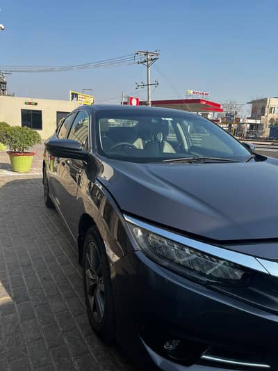 Honda civic ivtec total jeniune bumper to bumper condition like a new