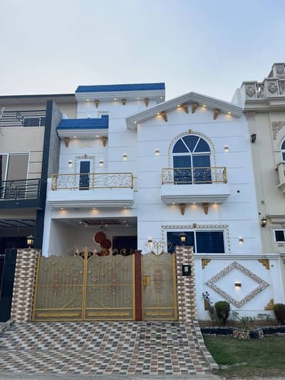 Prime Location In Citi Housing Society 5 Marla House For sale