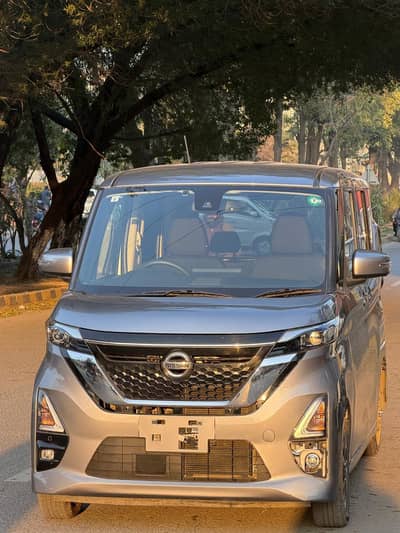 Nissan Roox S hybrid  highway star