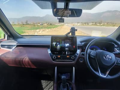 Toyota Corolla cross 1.8 x  hybrid