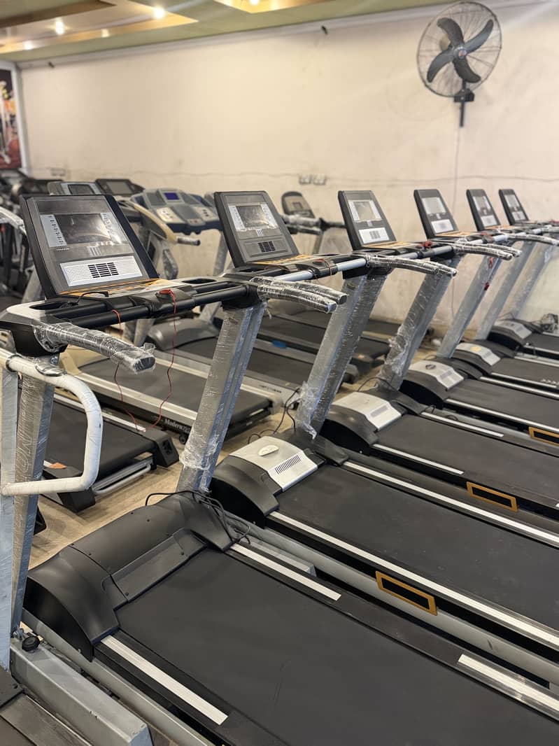 Treadmill / Running machine / Electric treadmill / Jogging machine 14