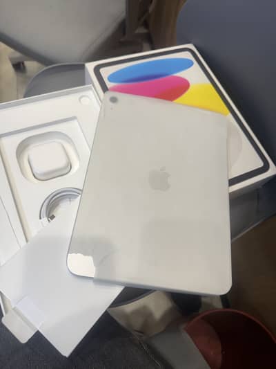 Ipad 11th generation A16 128 gb