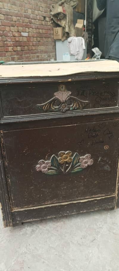 03224707985 one bed two sai table