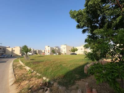 240 Square Yards House For Sale