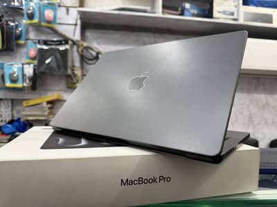 MACBOOK PRO M5 16-512 GB 14 INCH 6 CYCLES WITH FULL BOX