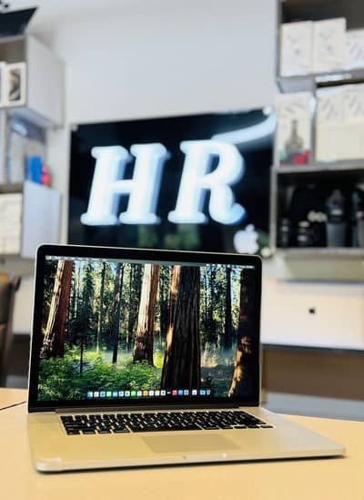 Apple Macbook Pro 2015 — 15’’ Ratina | i7/16GB/128GB/4GB Redeon GPU