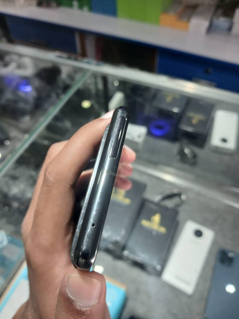 Google Pixel 7 pro 2