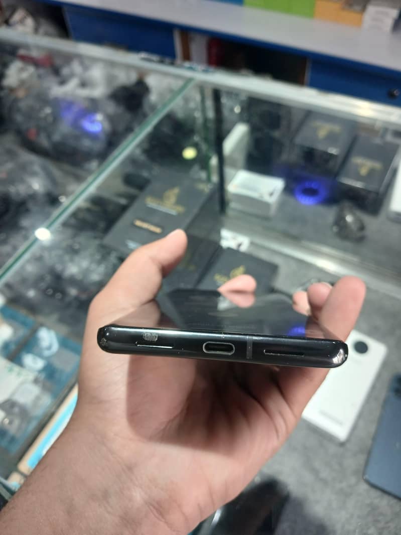 Google Pixel 7 pro 4