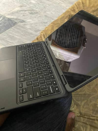 Dell Chromebook 2029 updates 4/32 touch 360