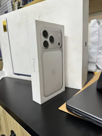 iPhone 17 pro 256GB Non Active Dual E-Sim